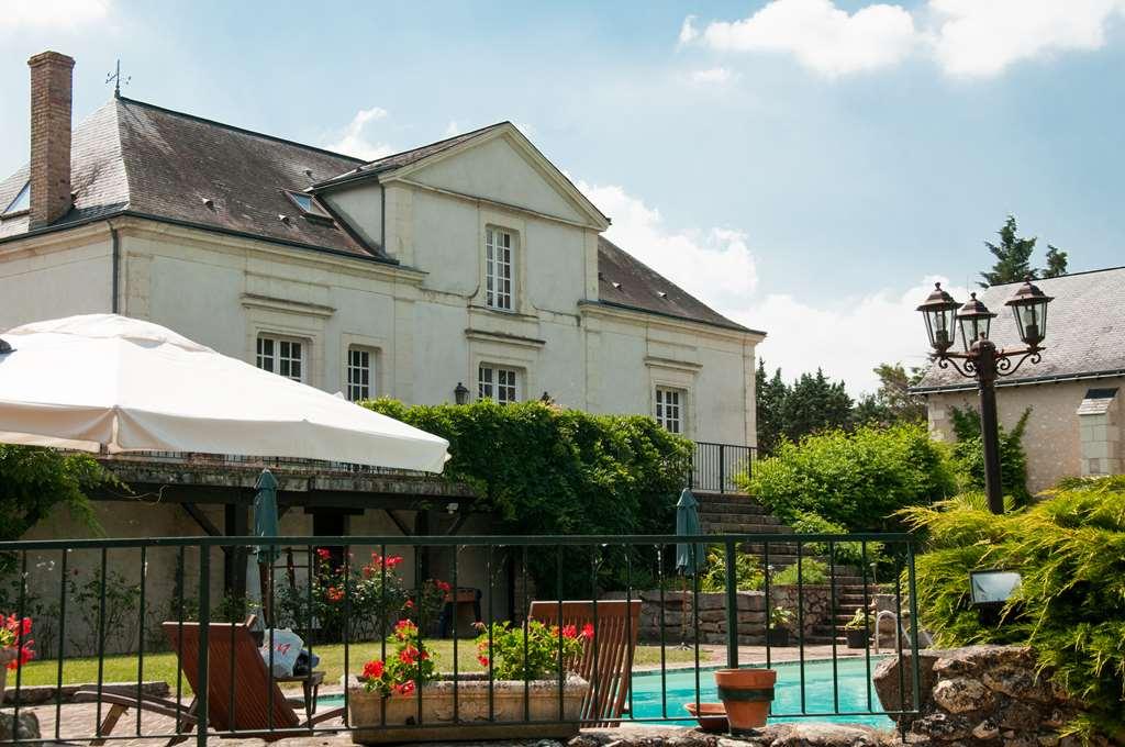 Domaine De La Courbe Hotel Le Lude Exterior foto