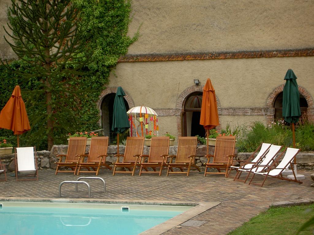 Domaine De La Courbe Hotel Le Lude Exterior foto